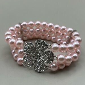 Elegant Pink Pearl Bracelet with Silver Flower Accent